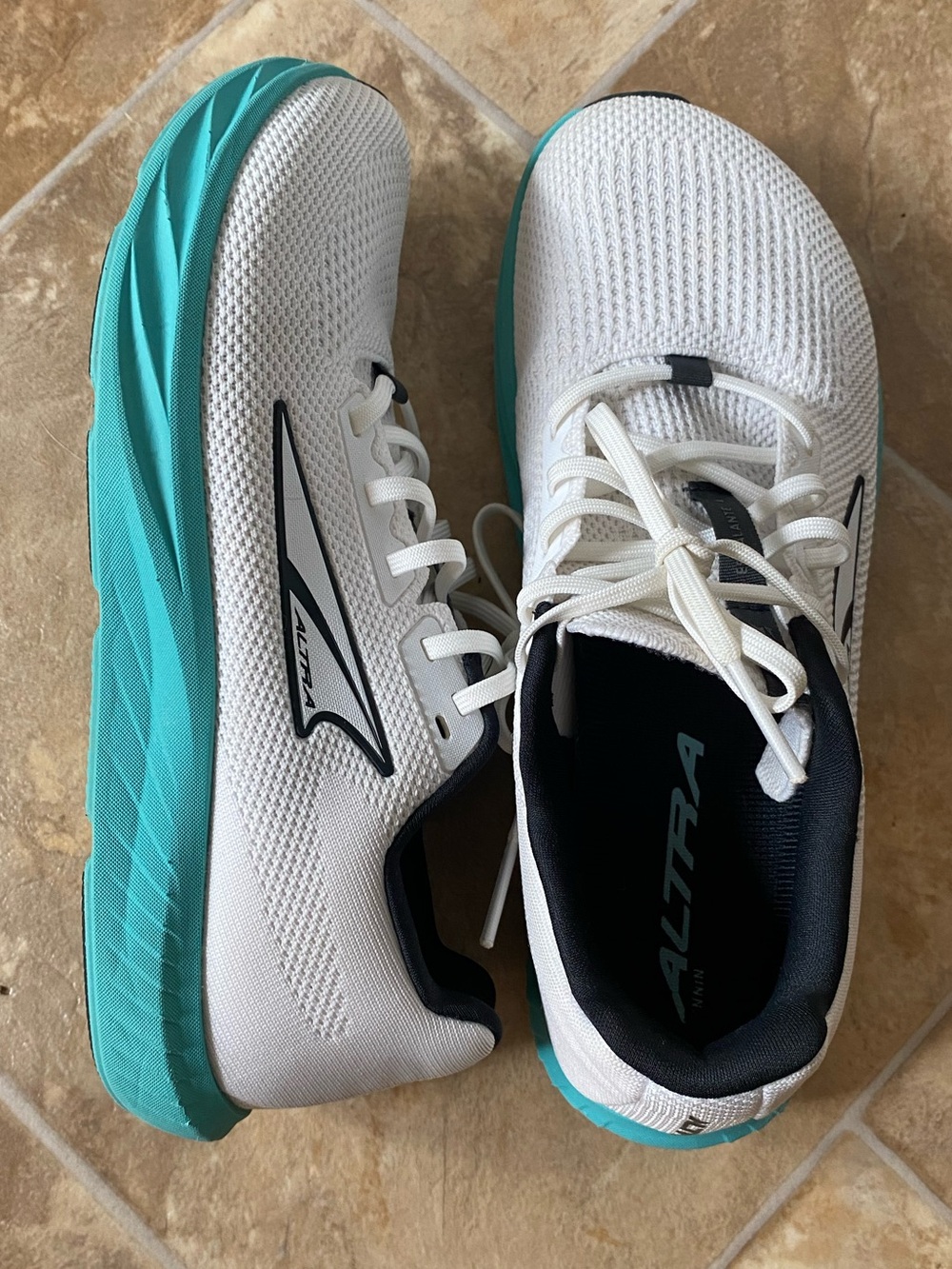 Altra Women's White and Teal Running Sneakers